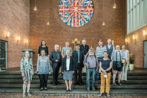 Personengruppe der Beteiligten bei der Einführung von Pastorin Anja Vollendorf.