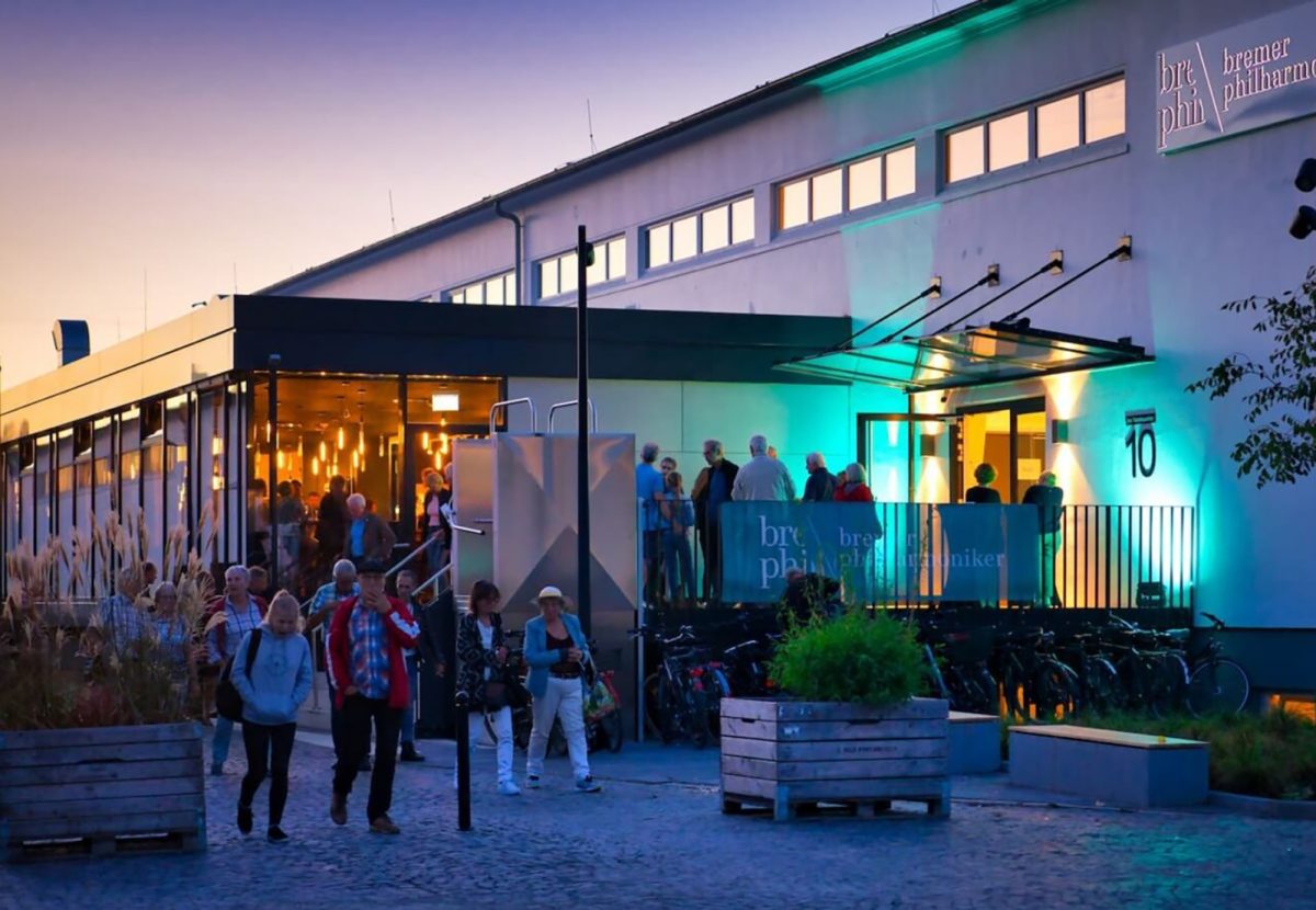 Tabakquartier Halle 1 Abends Außenansicht